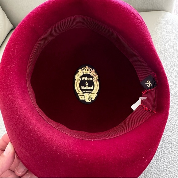 Wilson & Stafford Hatmakers Vintage Red Felt Brimmed Cloche Women's Hat - Picture 6 of 9